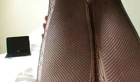خالکوبی فیلم سکسی سه بعدی ورزش ها با نونوجوانان بزرگ پرشهای کردن با کفش پاشنه بلند