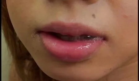 قاشق چوبی عكس سكسي متحرك در عمل در رنگ پریده آبی فانی